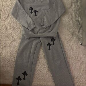 Gray Sweatshirt and Sweatpants Set with Black Crosses